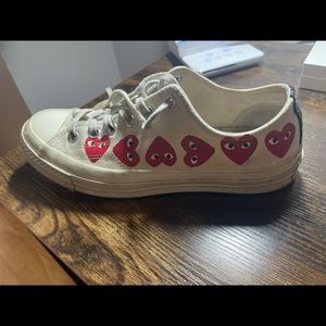 Converse - off white size 9 women worn a few times